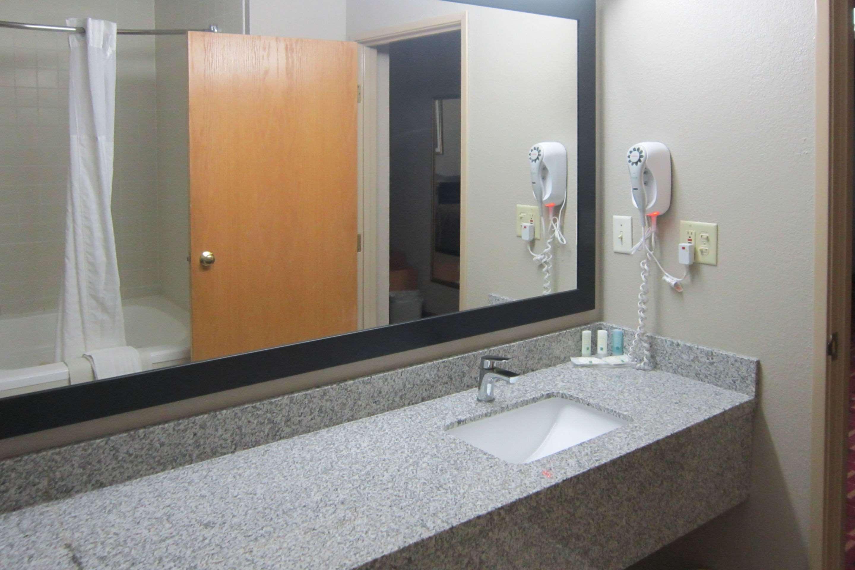 Quality Inn Nashville - Bloomington Extérieur photo